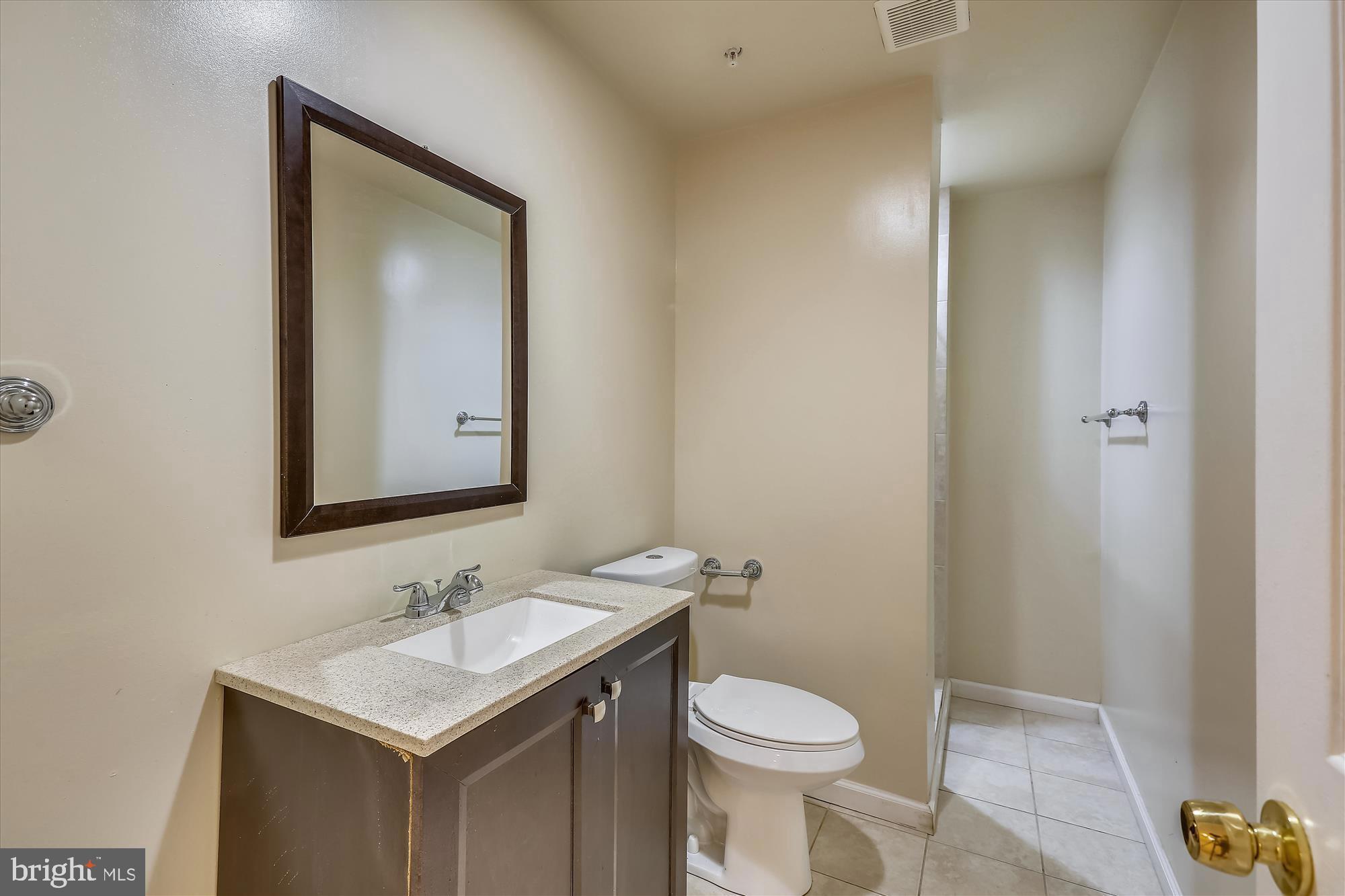 KING FARM IRVINGTON - Residential Lease