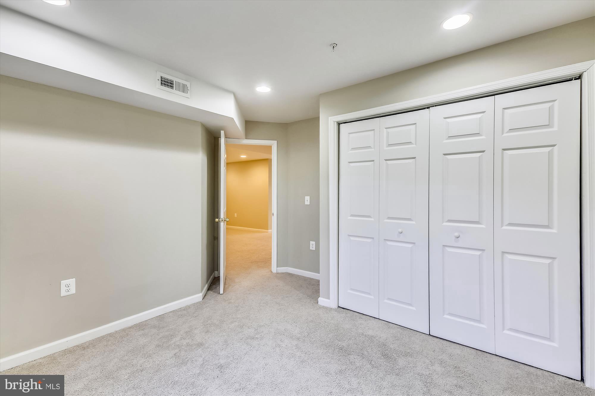 KING FARM IRVINGTON - Residential Lease