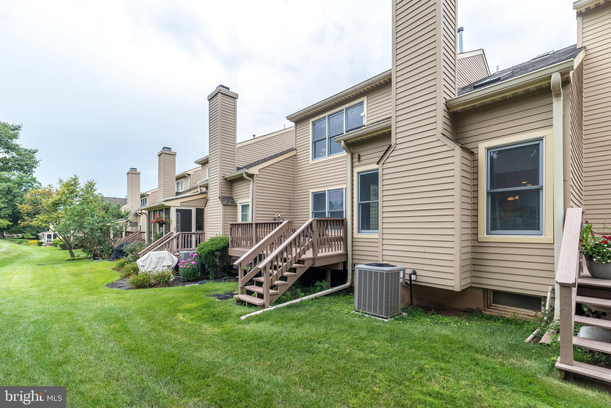 203 PINECREST LANE