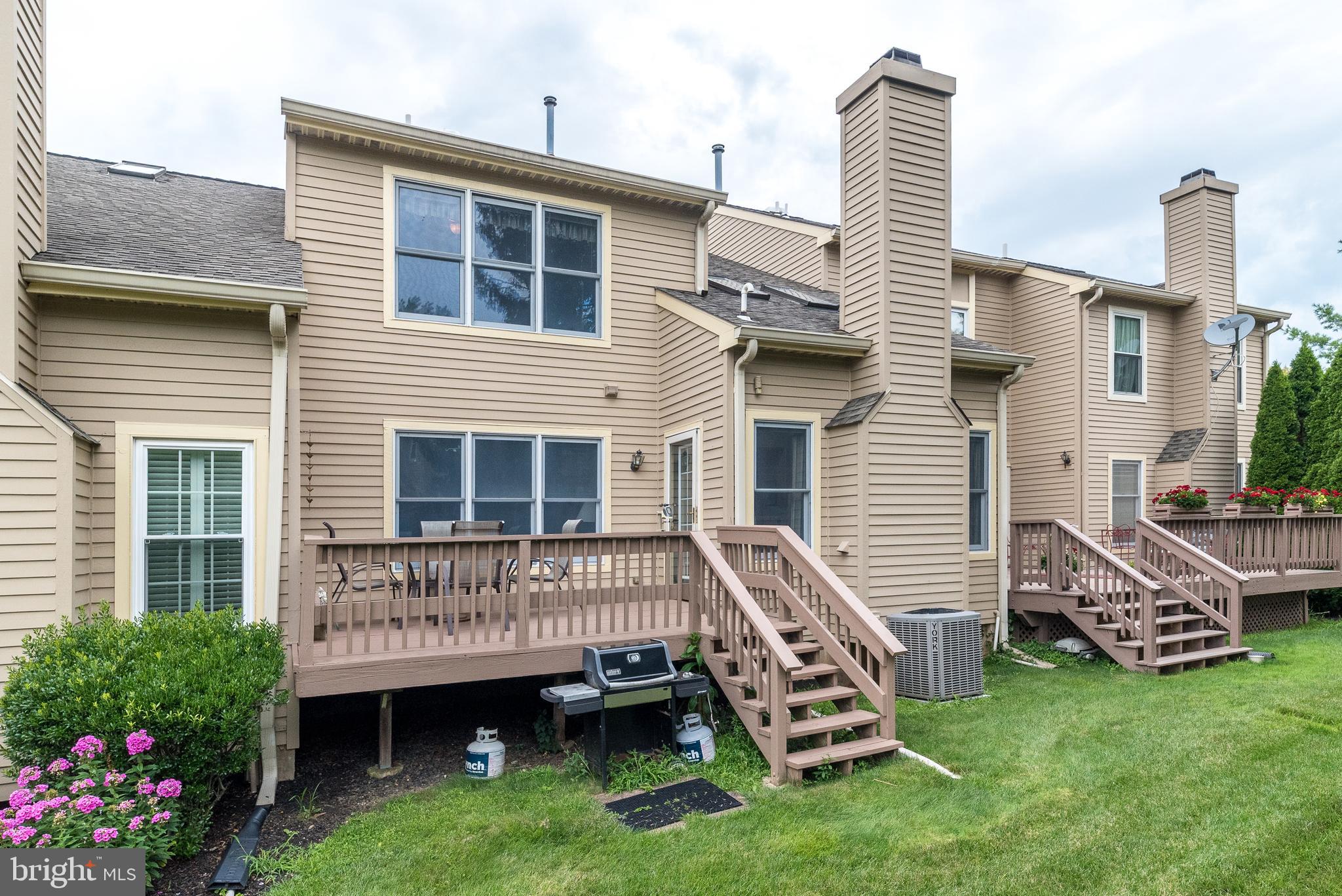 203 PINECREST LANE