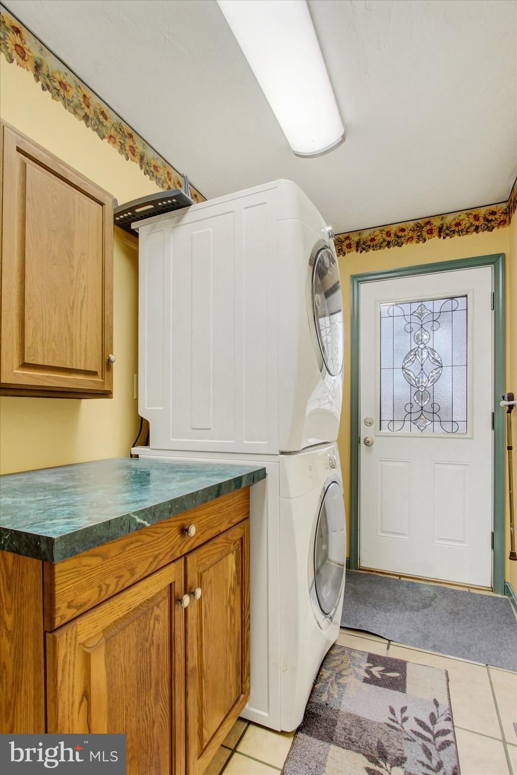 LAKE HERITAGE - Residential