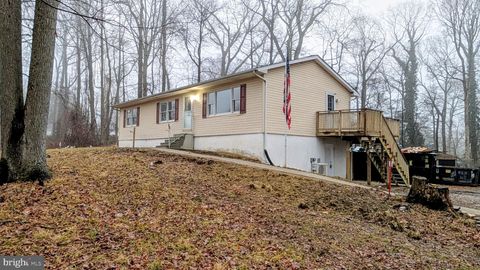 Photo of 4785 Mountain Road, PASADENA, MD 21122 (MLS # MDAA2137588)