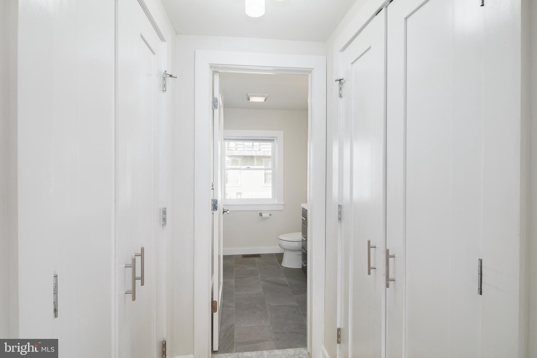 HAWTHORNE - Residential Lease