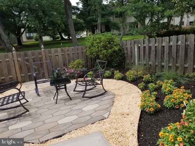 HEADLEY TRACE - Residential