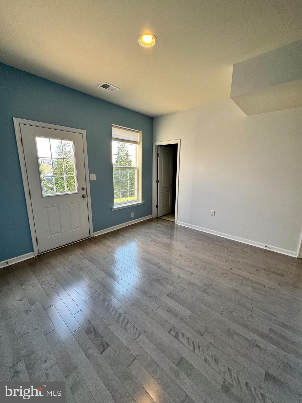 RIVERSIDE VILLAGES - Residential Lease