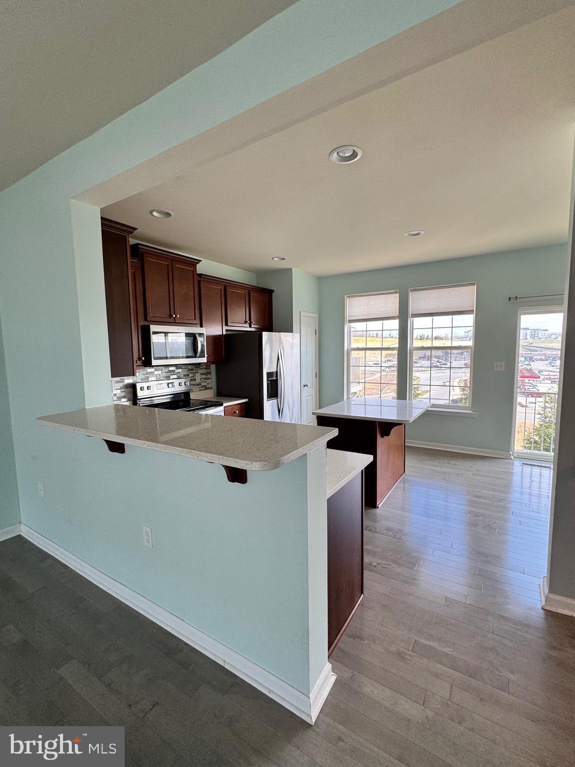 RIVERSIDE VILLAGES - Residential Lease