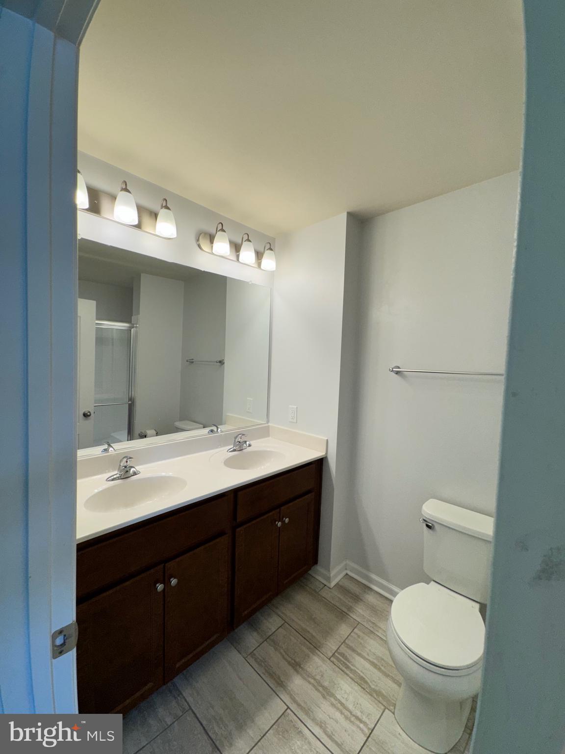 RIVERSIDE VILLAGES - Residential Lease