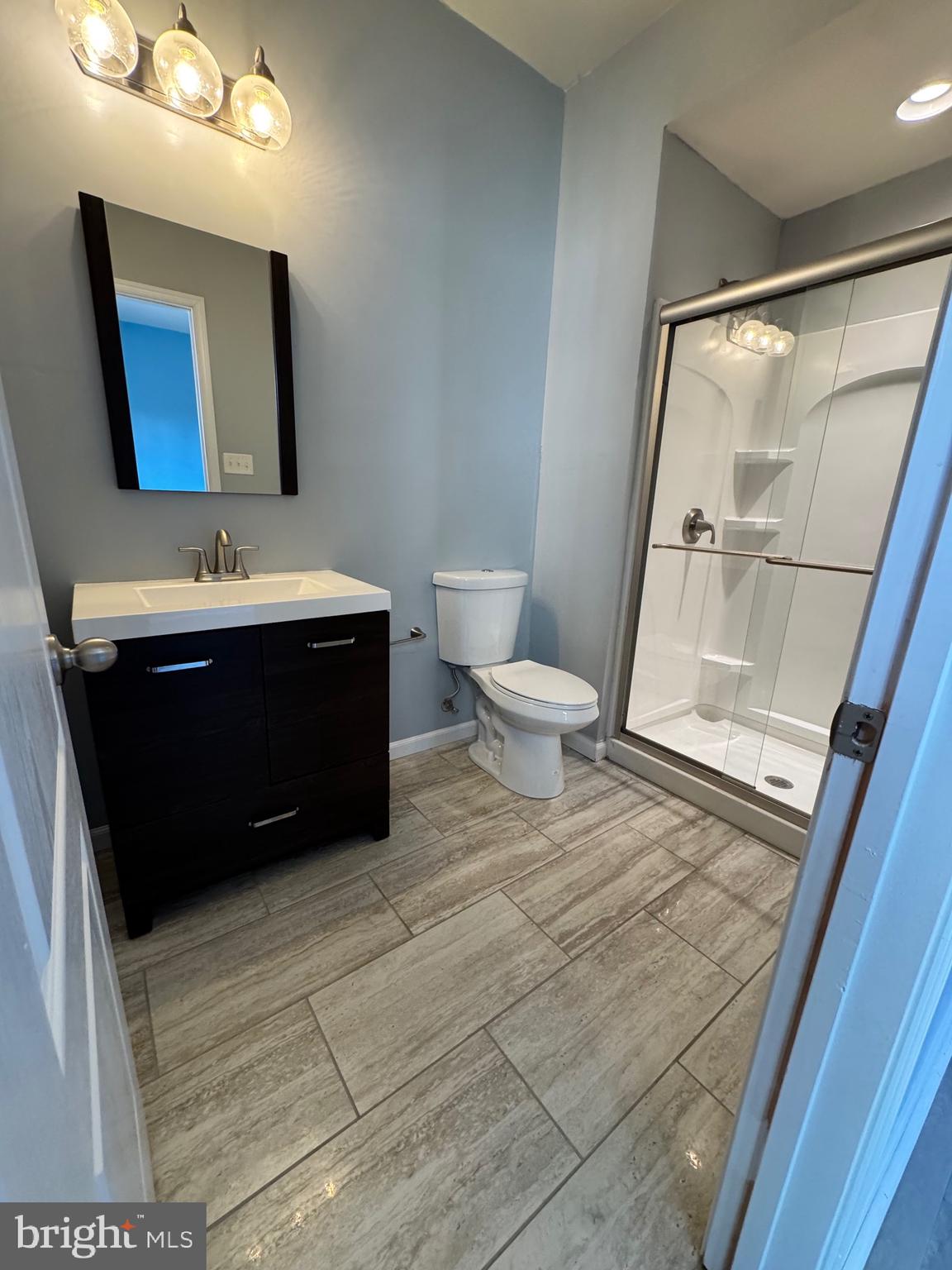 RIVERSIDE VILLAGES - Residential Lease