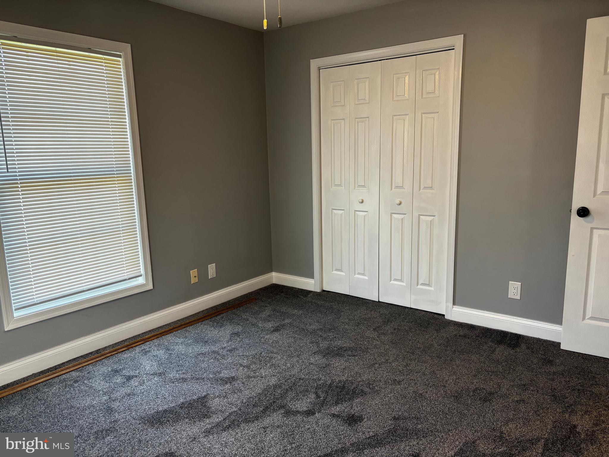 HOLLYWOOD SHORES - Residential