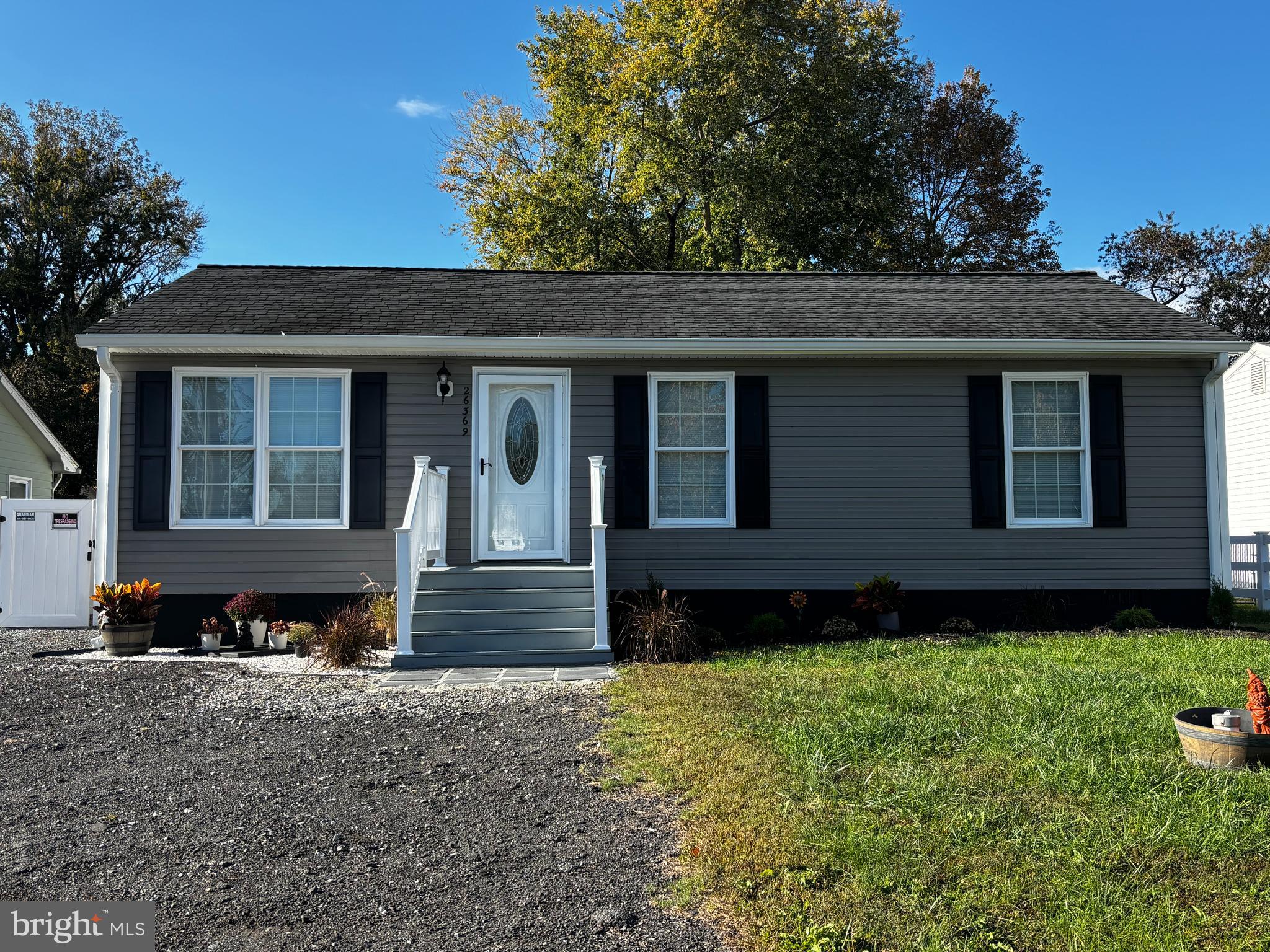 HOLLYWOOD SHORES - Residential