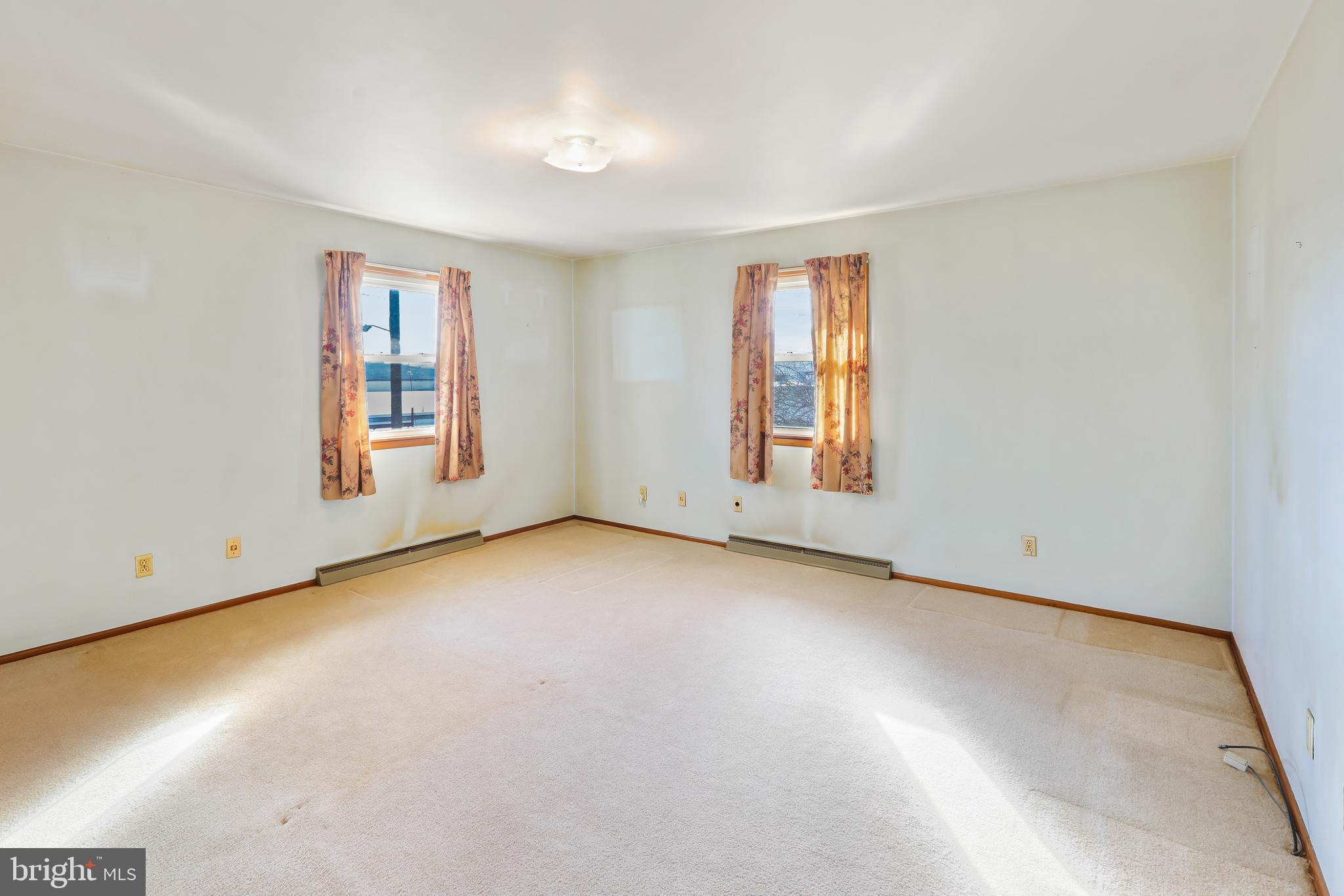 SOUTH END - Residential