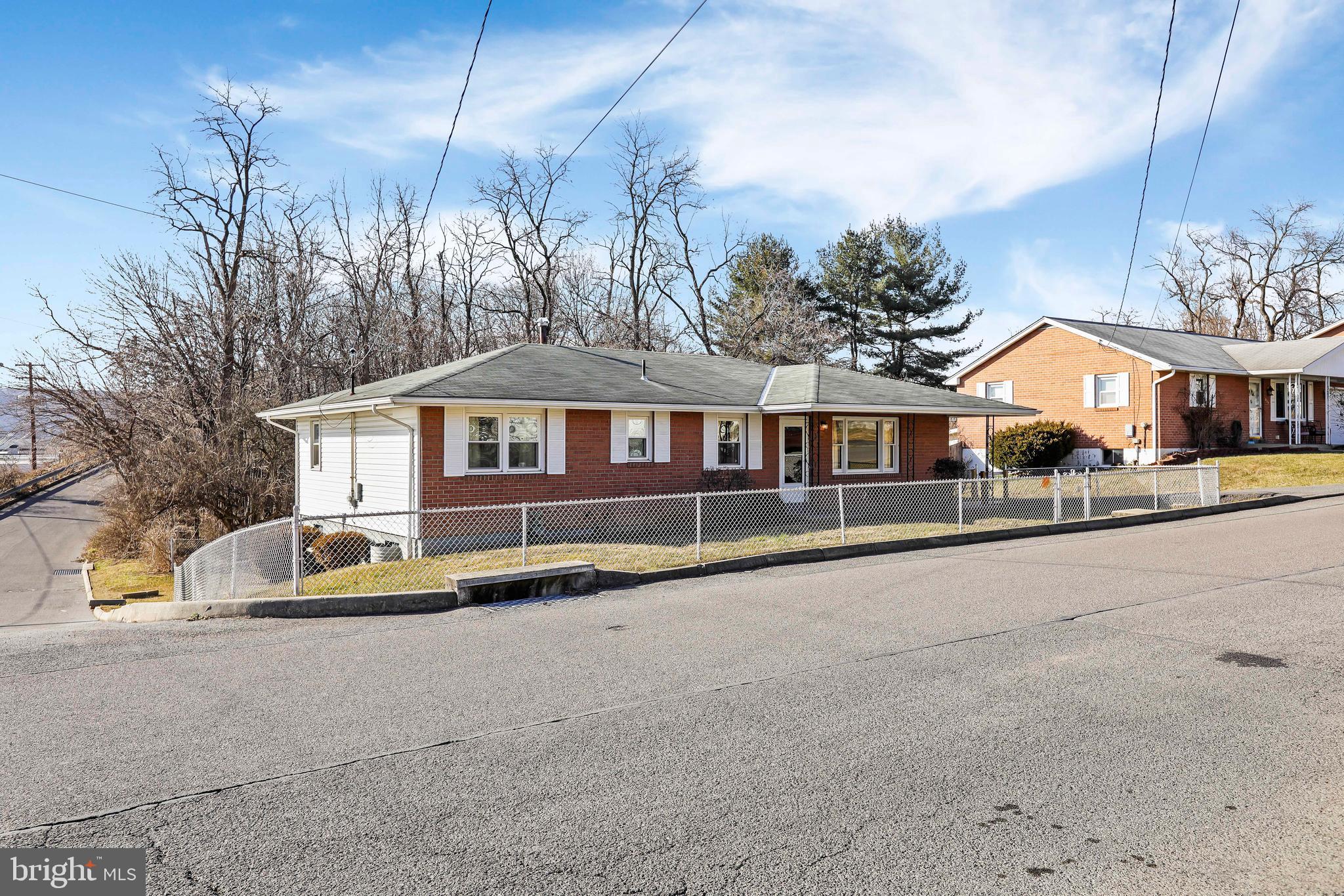 SOUTH END - Residential