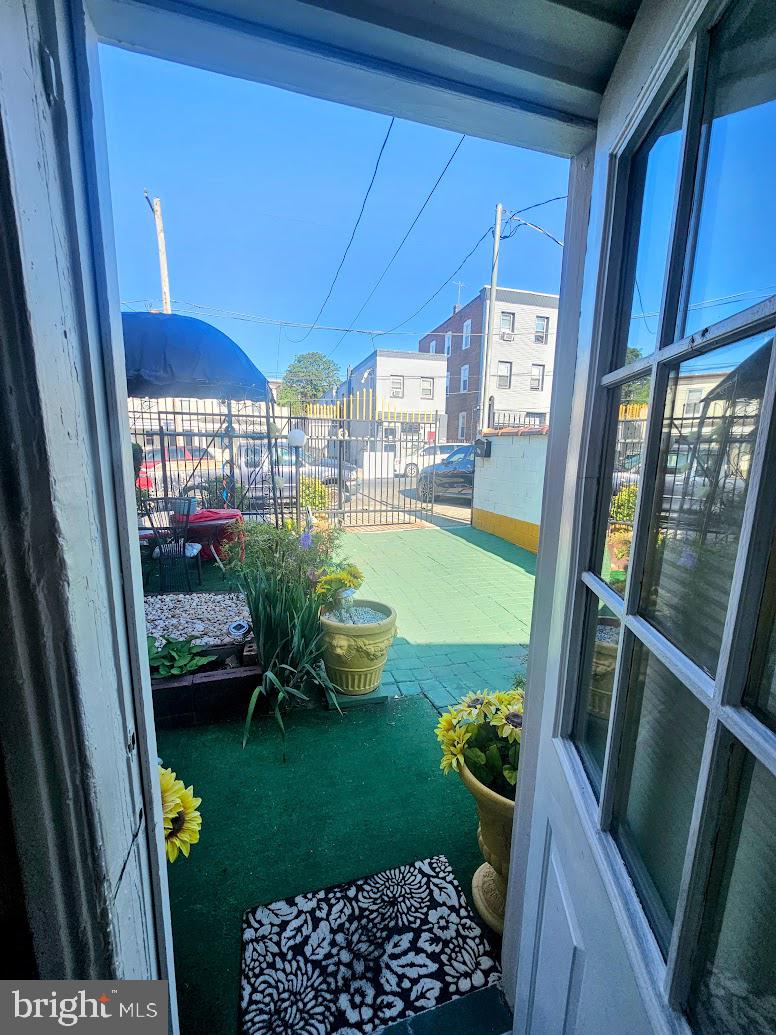 PHILADELPHIA - Residential