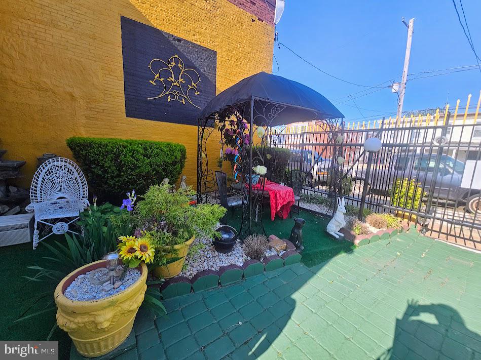 433 N 64TH STREET