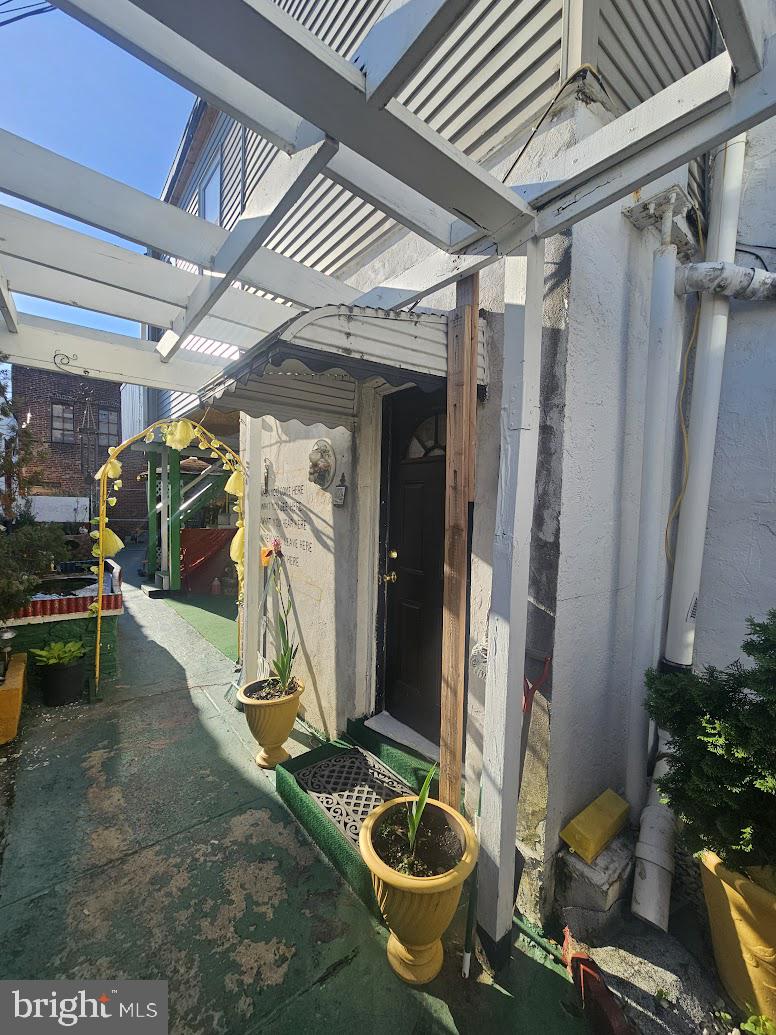 PHILADELPHIA - Residential
