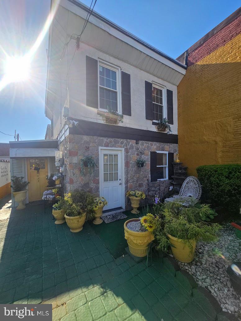 PHILADELPHIA - Residential