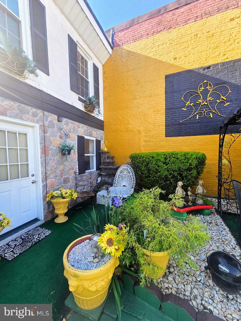 433 N 64TH STREET