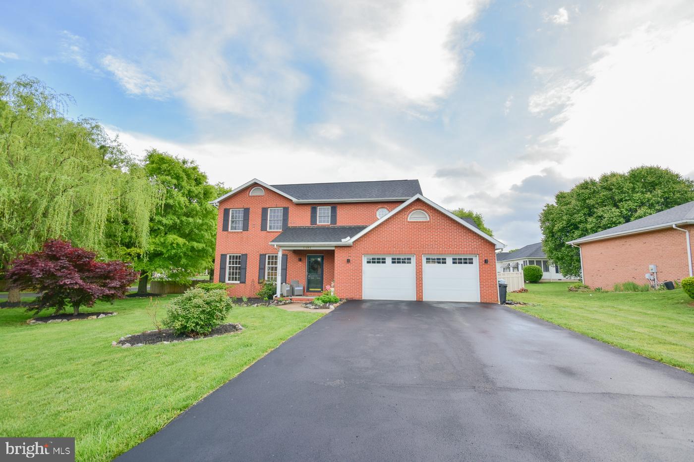 FOXCROFT MEADOWS - Residential