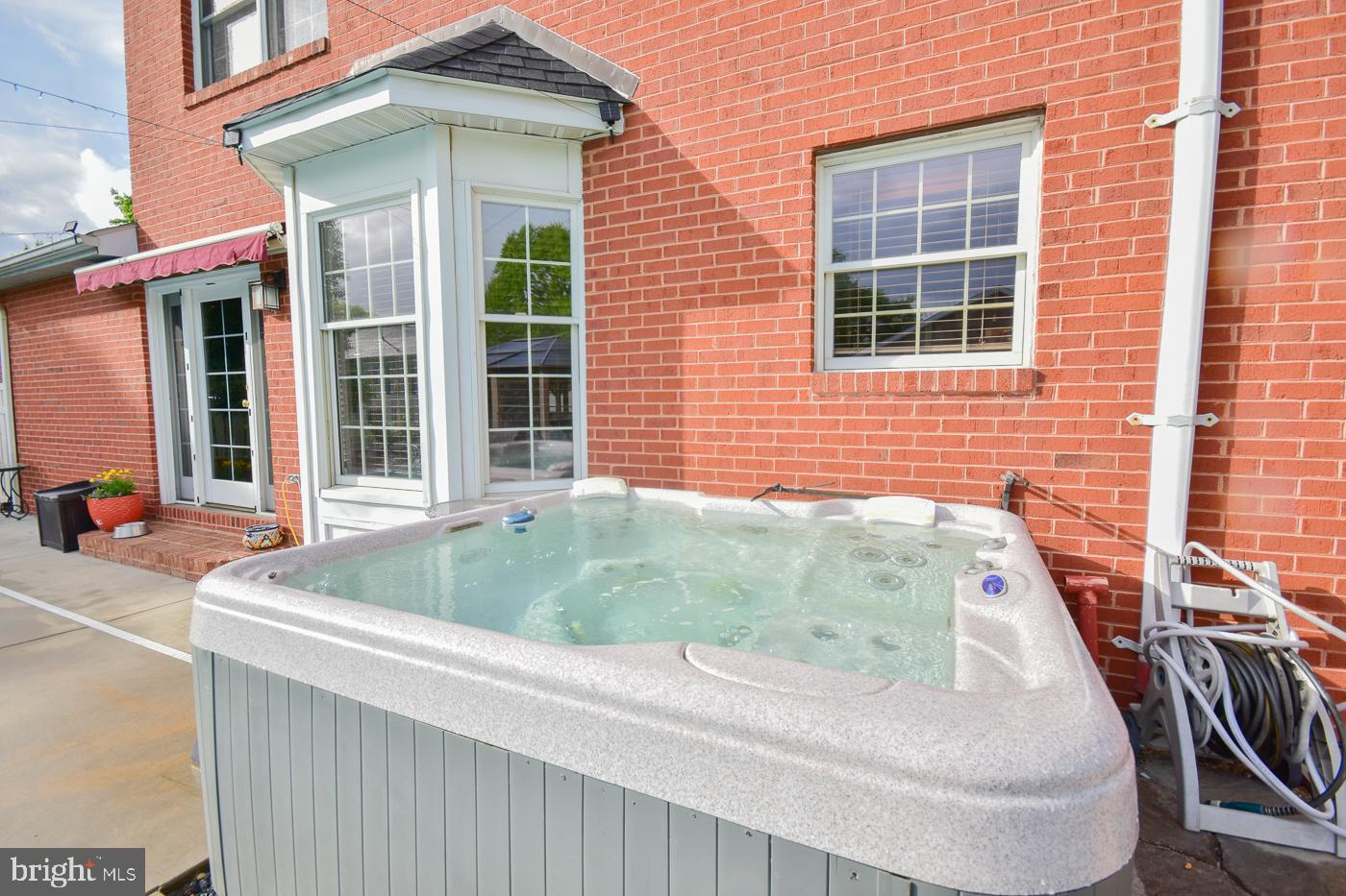 FOXCROFT MEADOWS - Residential