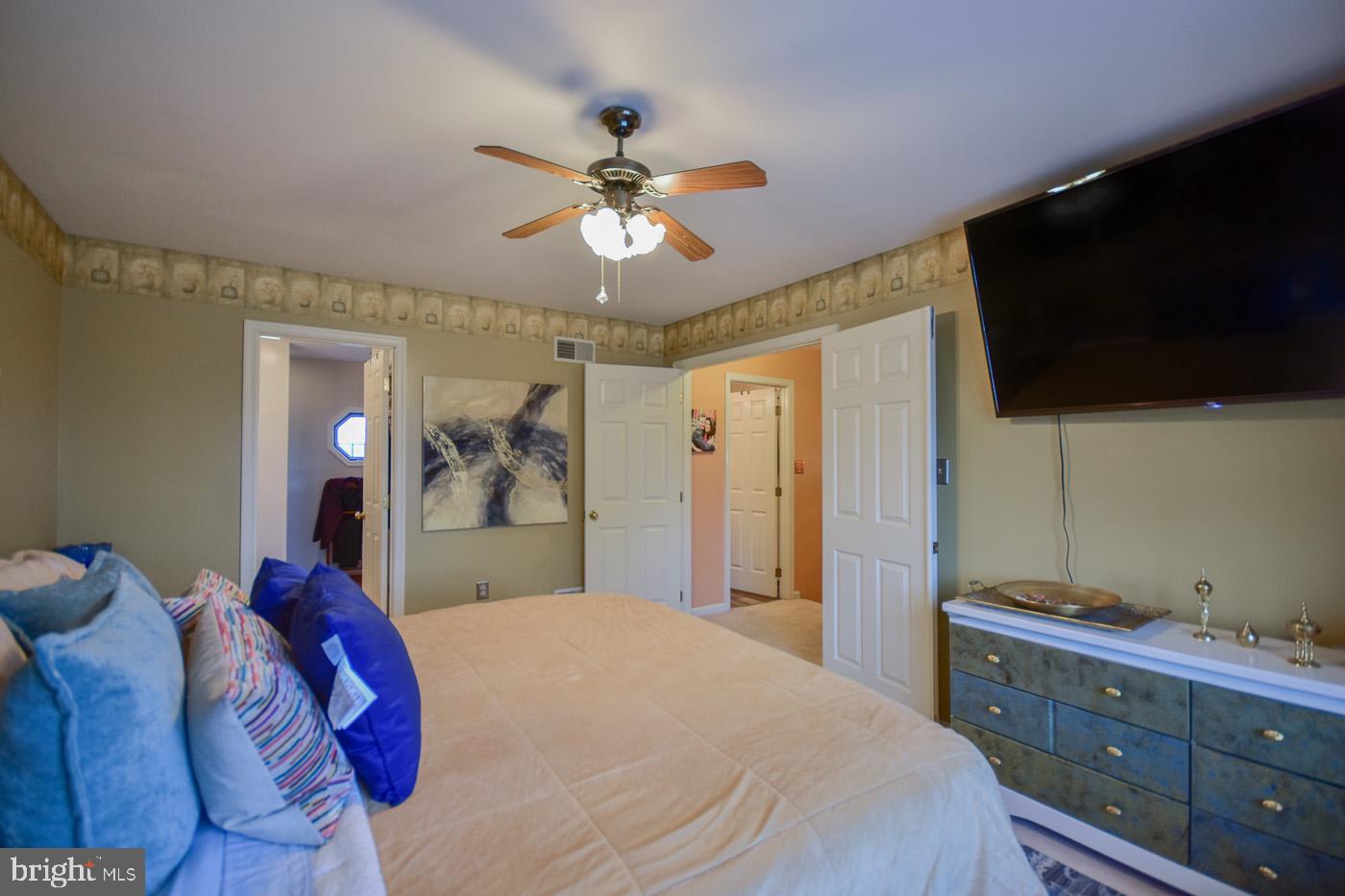 FOXCROFT MEADOWS - Residential