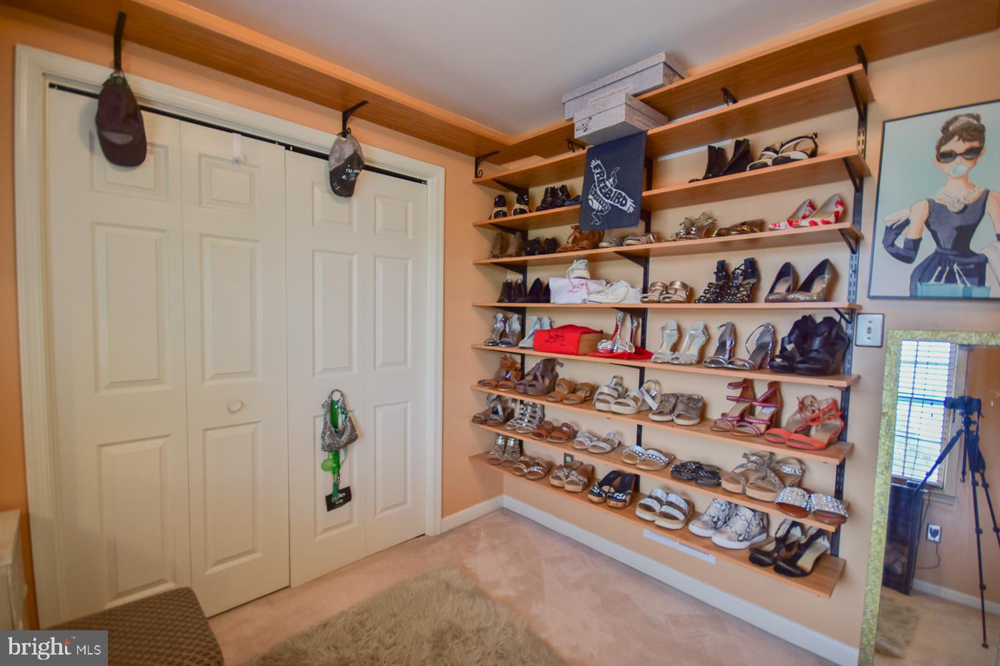 FOXCROFT MEADOWS - Residential