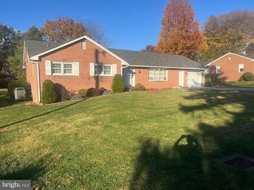 Well built all brick custom rancher in a very good neighborhood.  Close to town without city taxes.  2 and 1/2 baths with a partially finished lower level.  Wood floors and a laundry room on the main level. One car attached garage all in good condition.