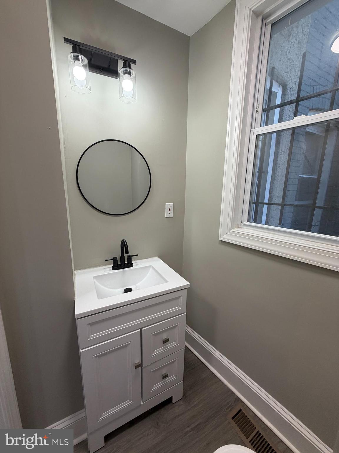 WINCHESTER - Residential