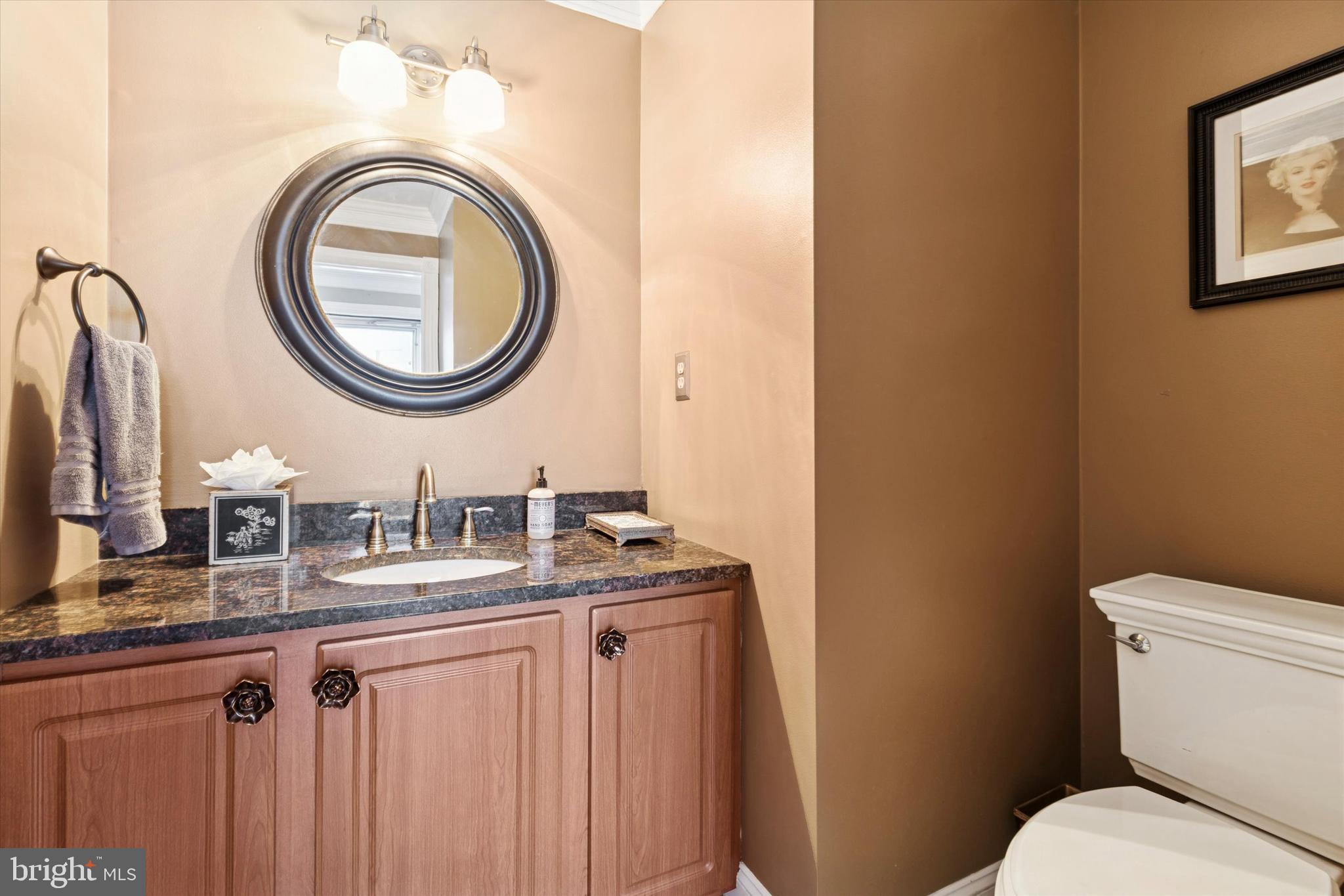 GWYN AYRE - Residential