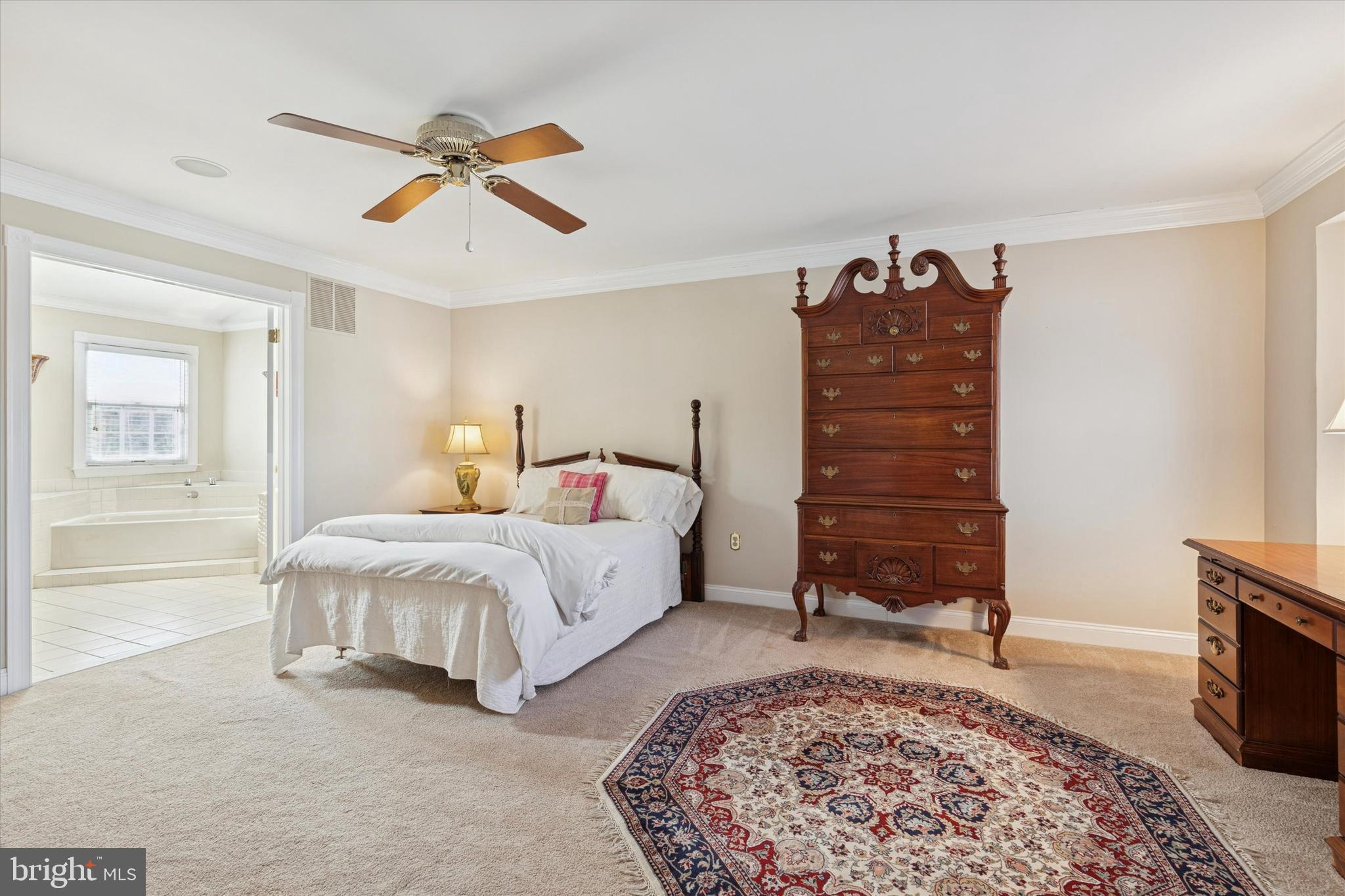 GWYN AYRE - Residential