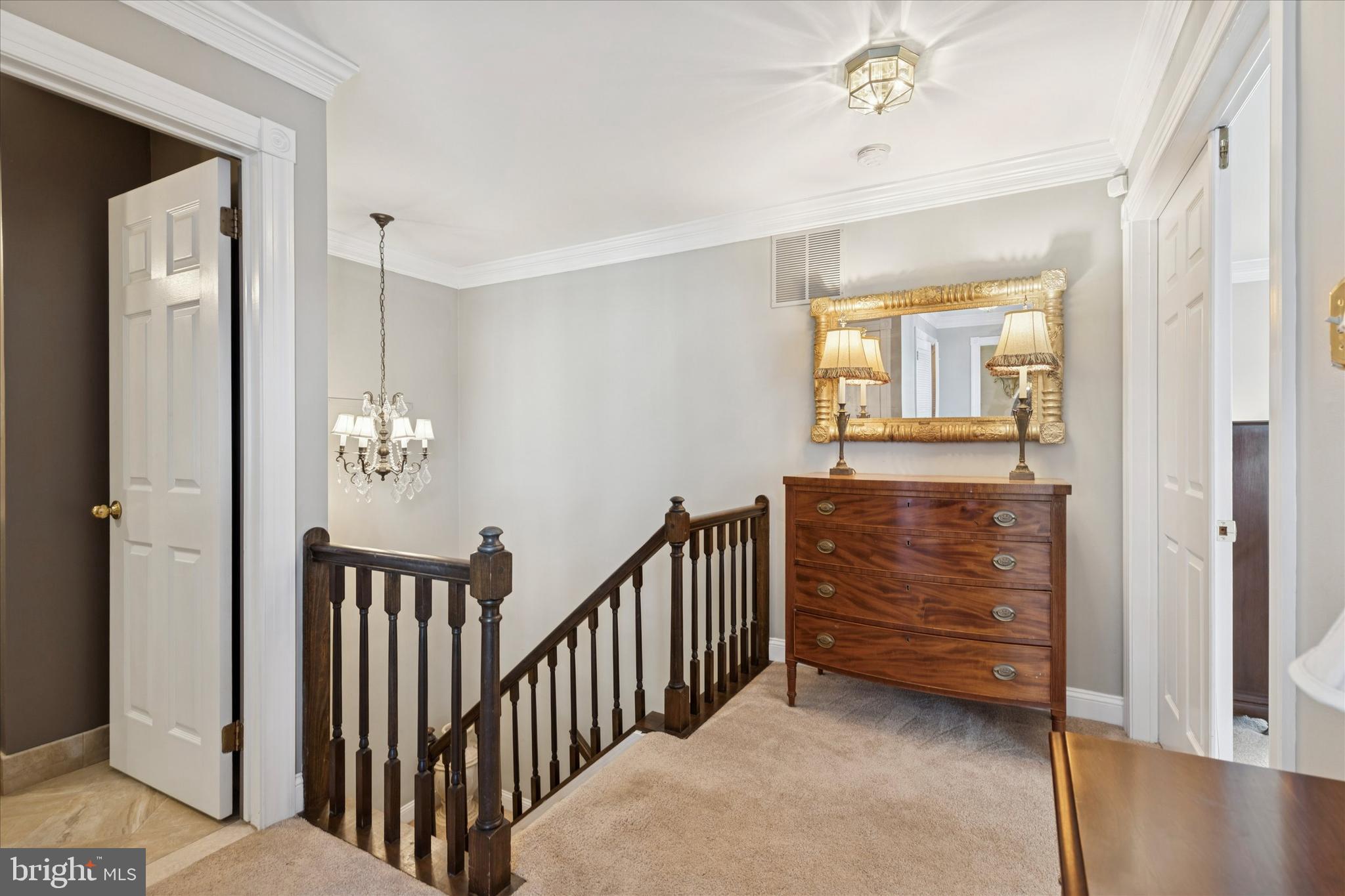 GWYN AYRE - Residential