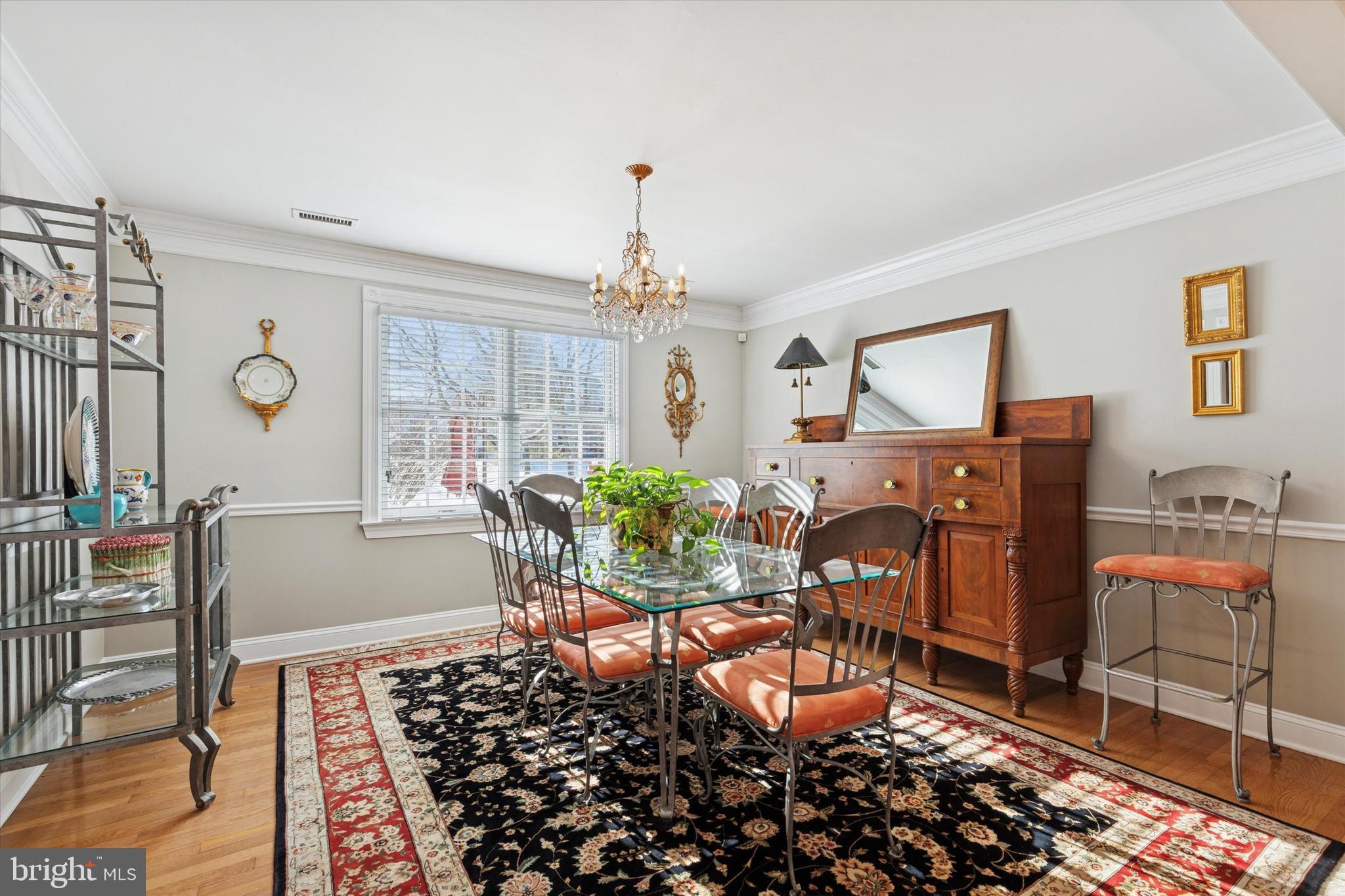 GWYN AYRE - Residential