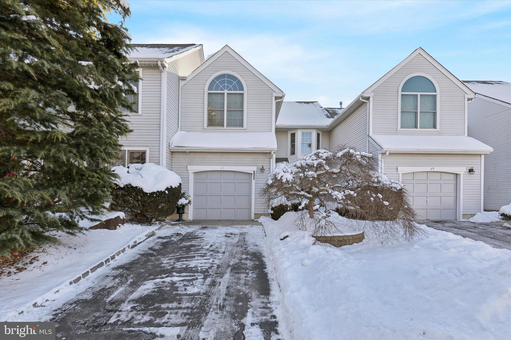 GWYN AYRE - Residential