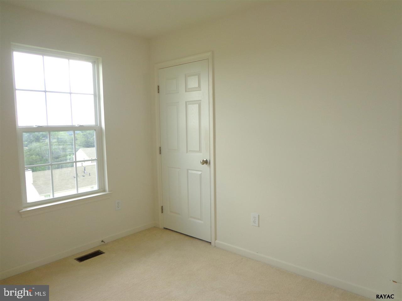 LAKEVIEW - Residential