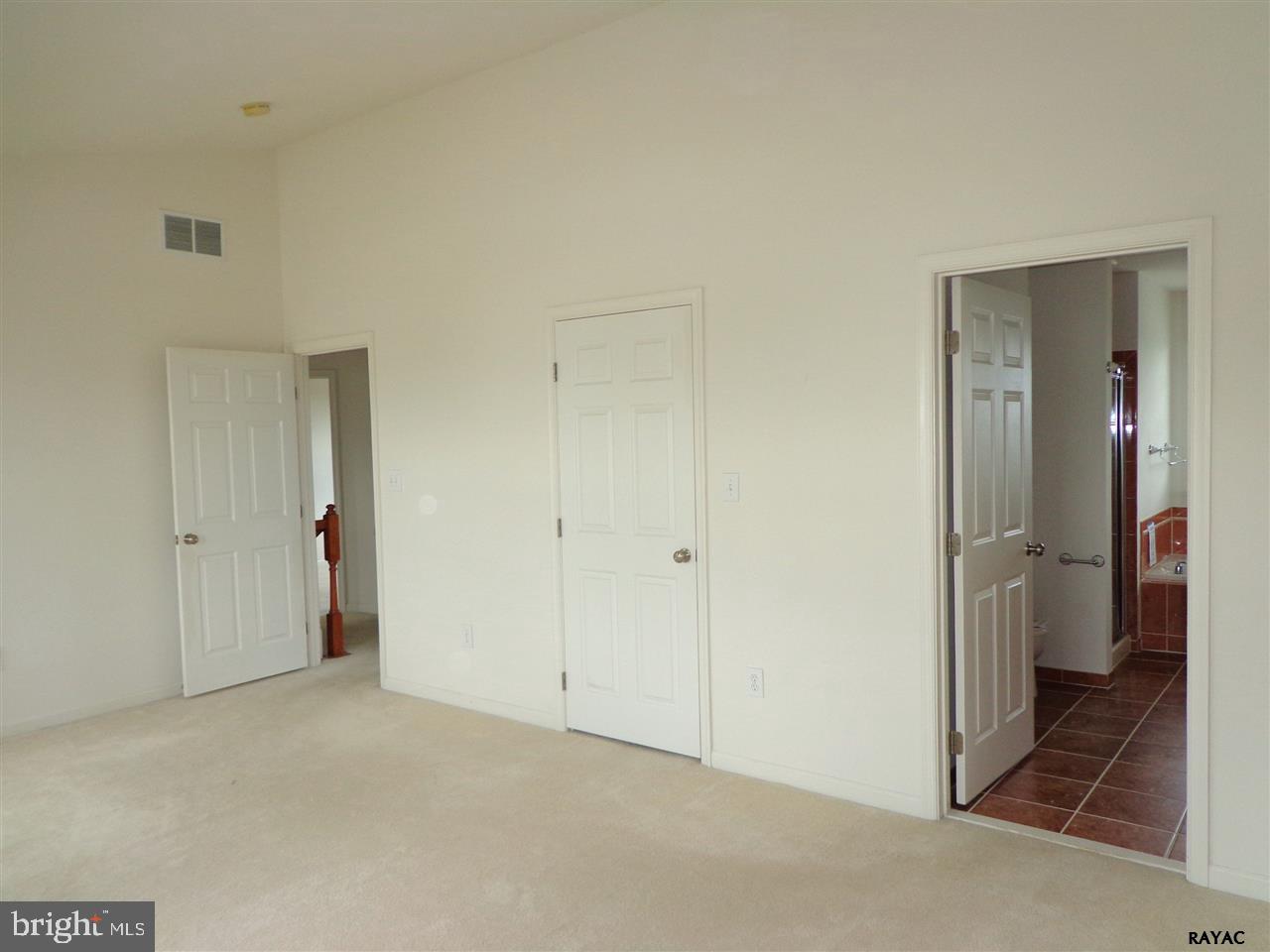 LAKEVIEW - Residential