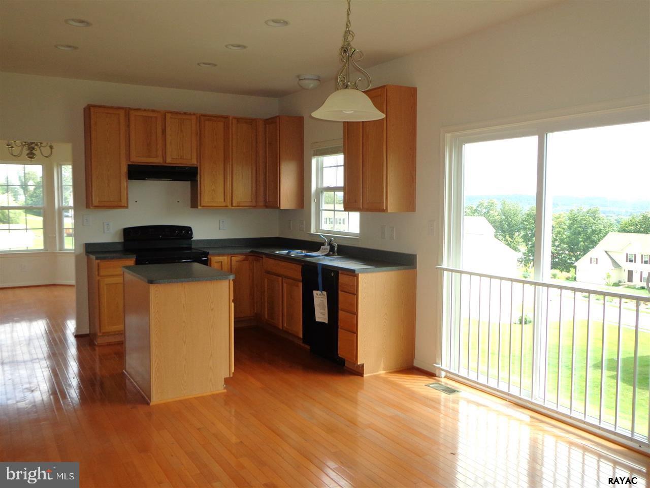 LAKEVIEW - Residential