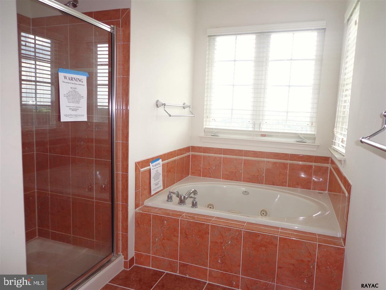 LAKEVIEW - Residential