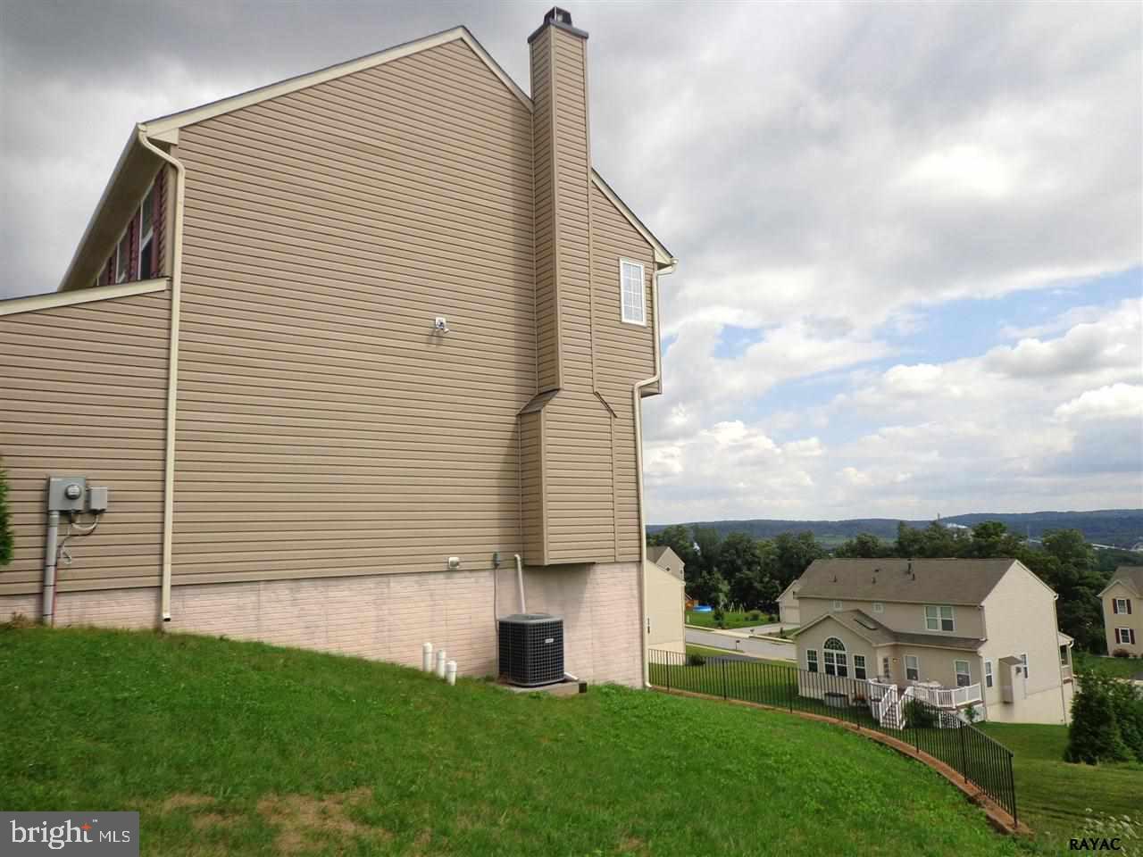 LAKEVIEW - Residential