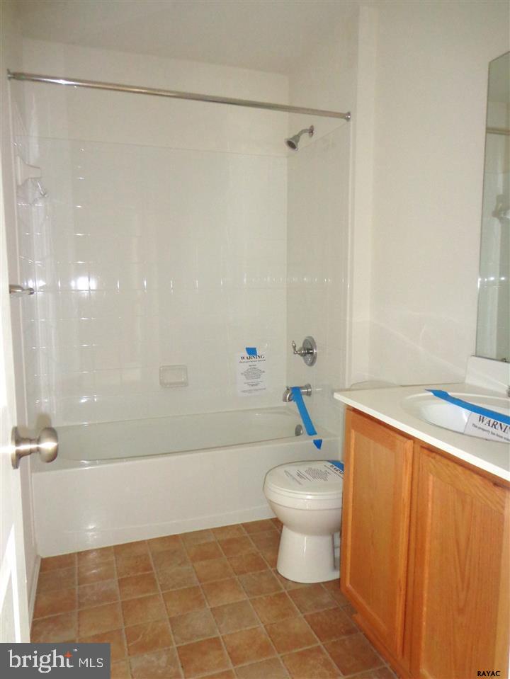 LAKEVIEW - Residential