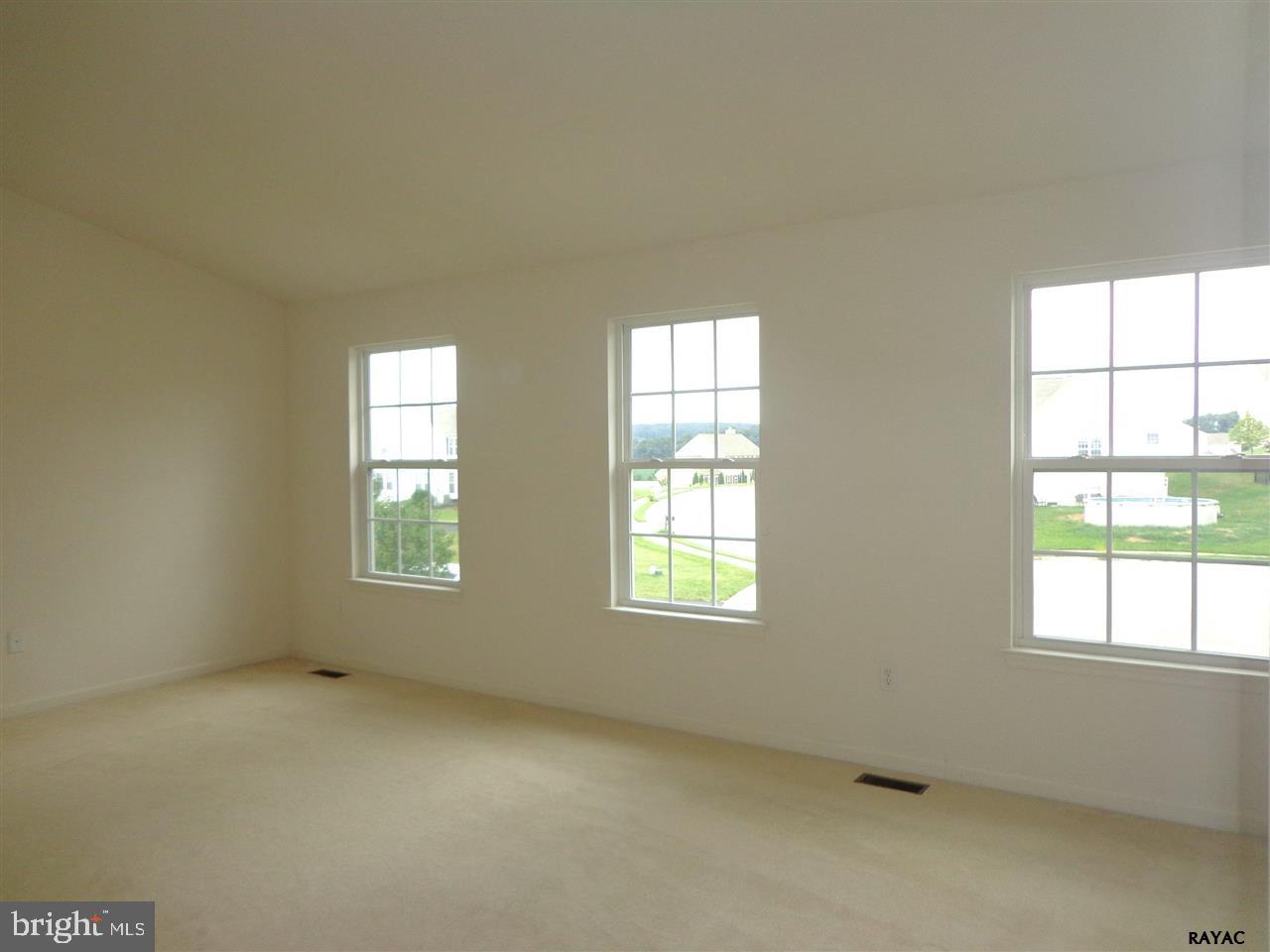 LAKEVIEW - Residential