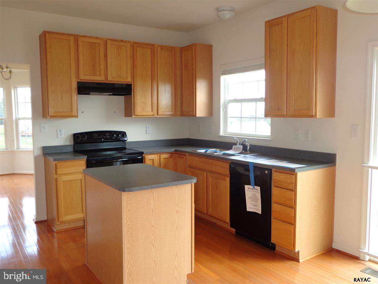 LAKEVIEW - Residential