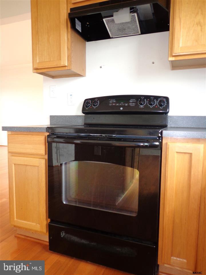 LAKEVIEW - Residential