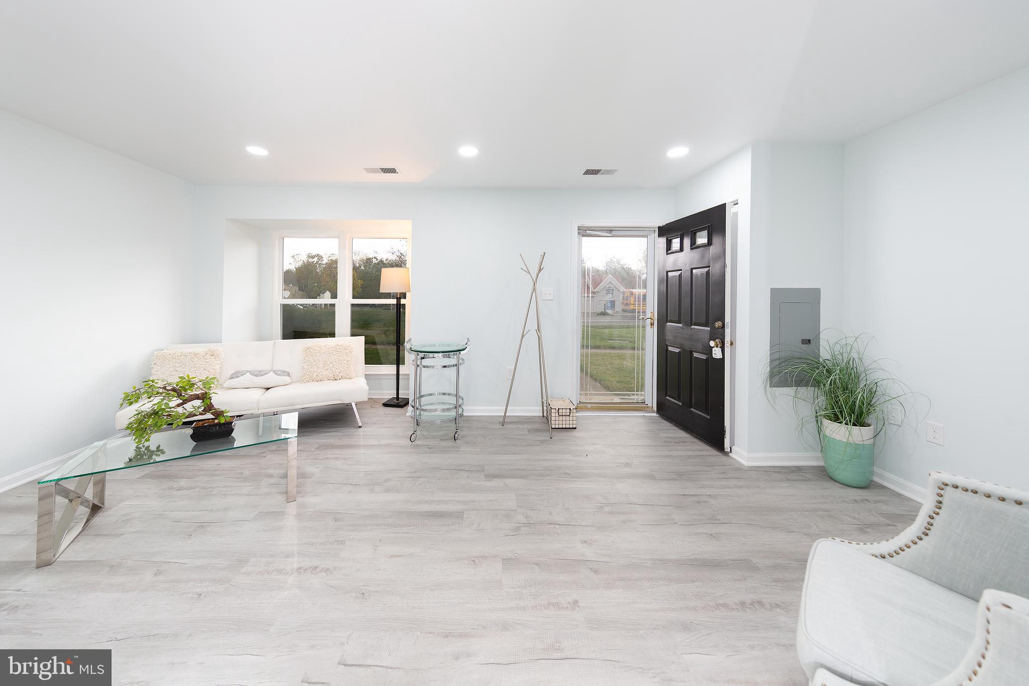 ST CHARLES HUNTINGTON - Residential