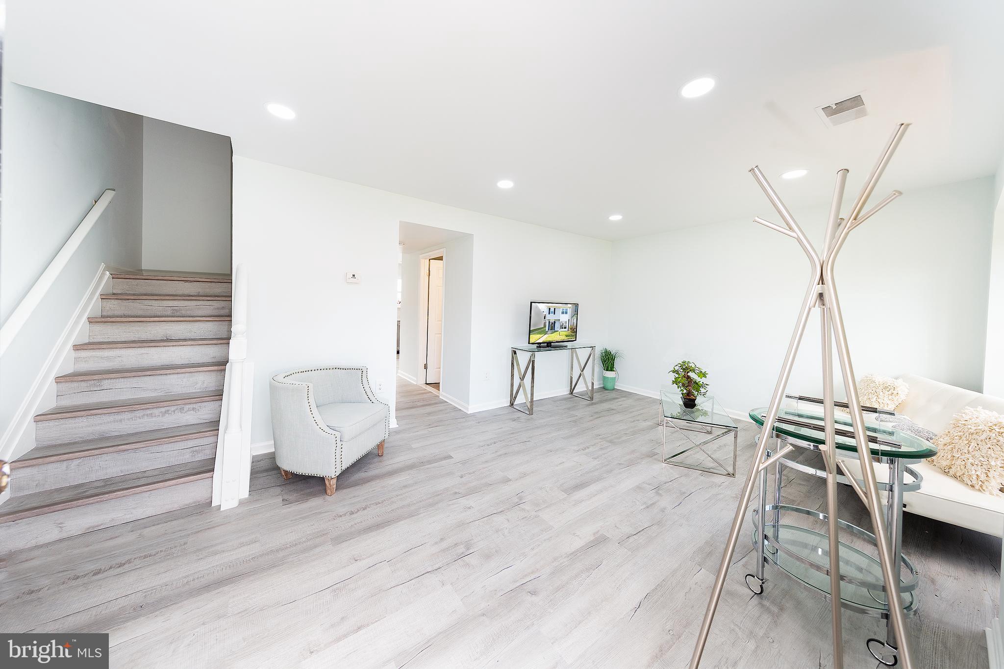 ST CHARLES HUNTINGTON - Residential