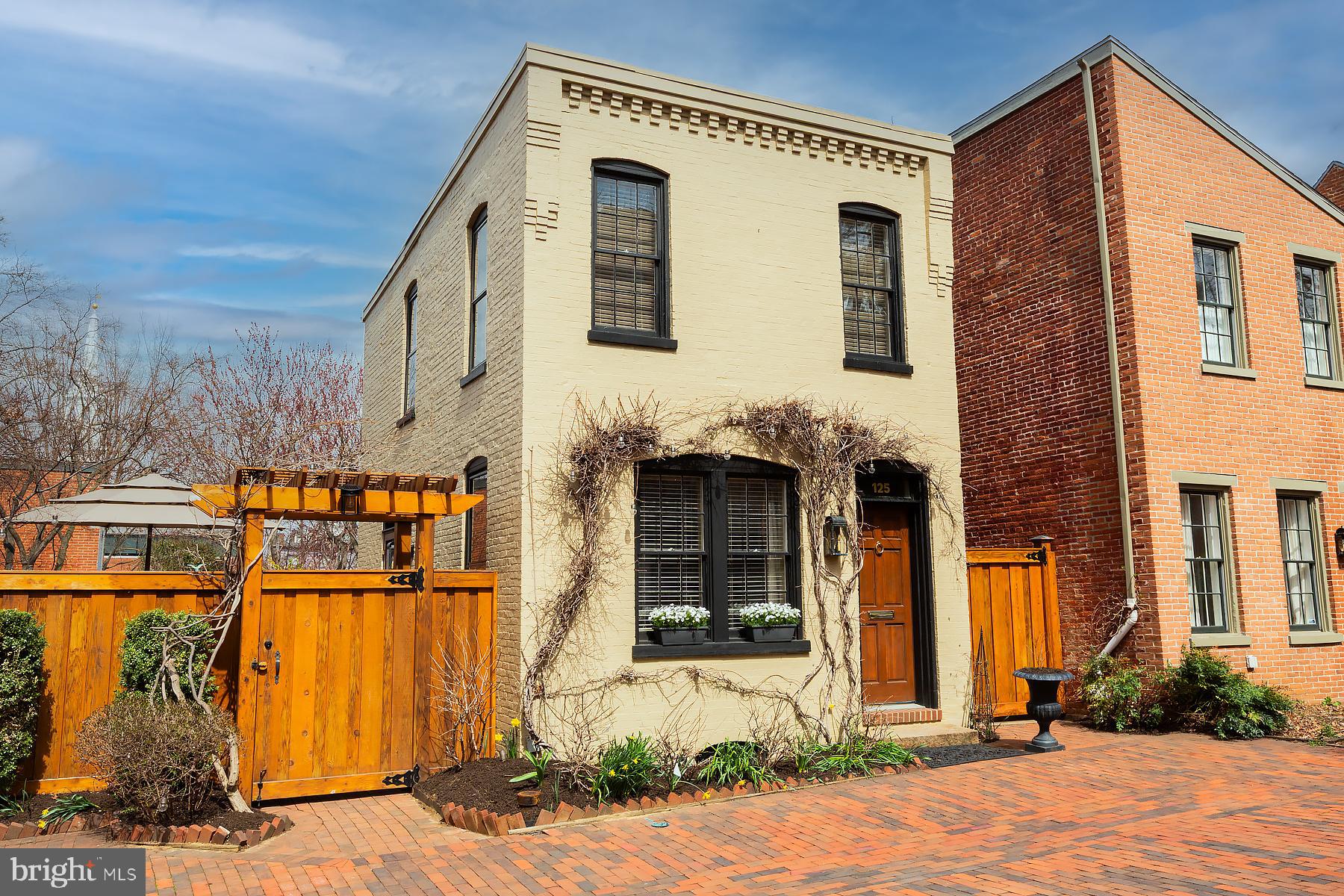 OLD TOWN - Residential