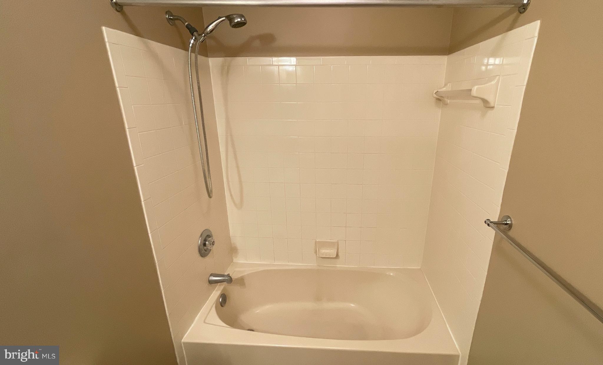 CASTLE STONE - Residential