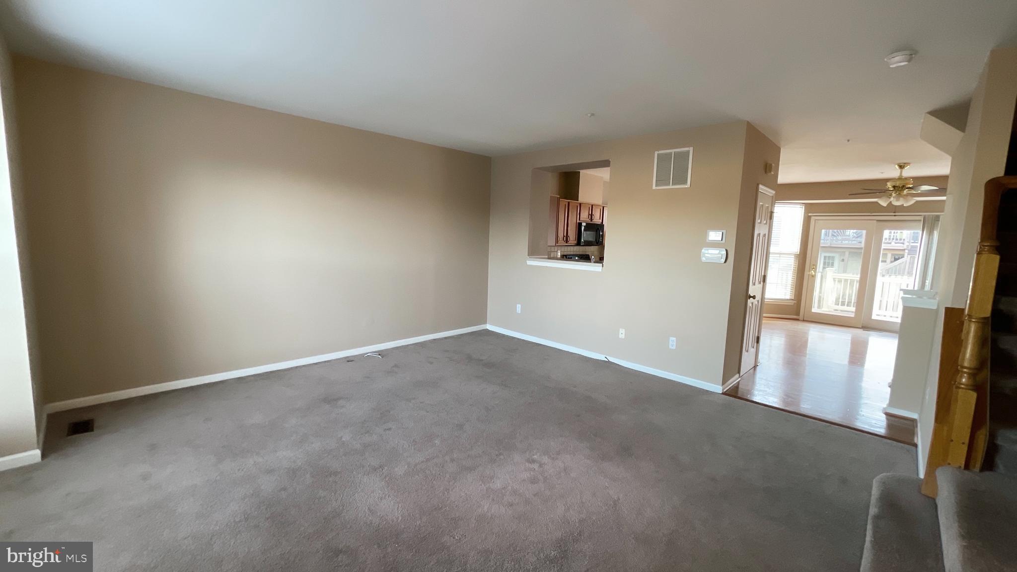 CASTLE STONE - Residential