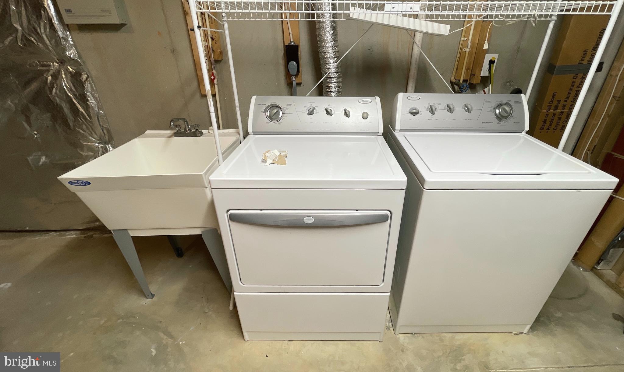 CASTLE STONE - Residential