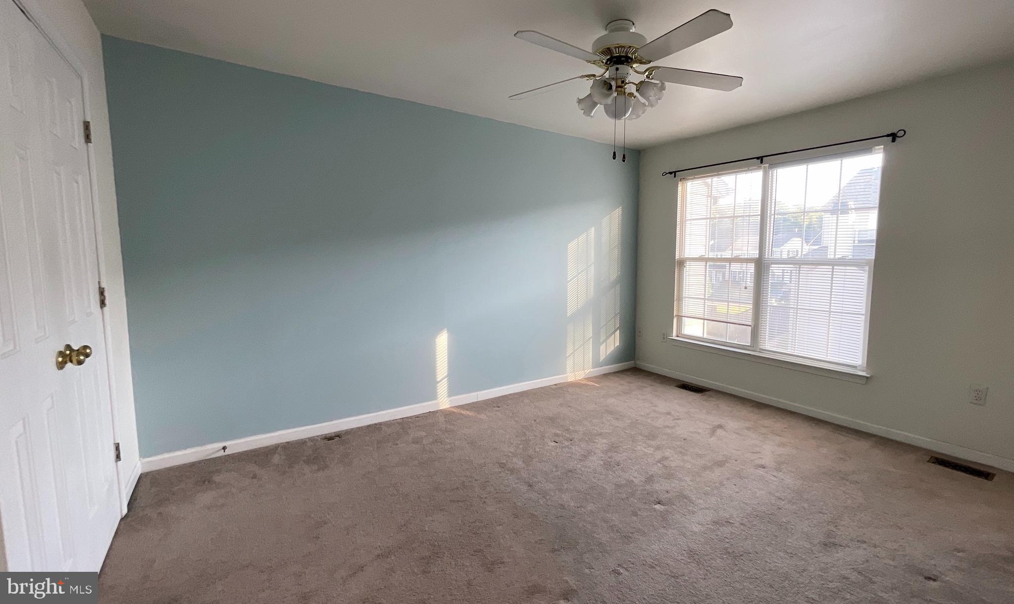 CASTLE STONE - Residential