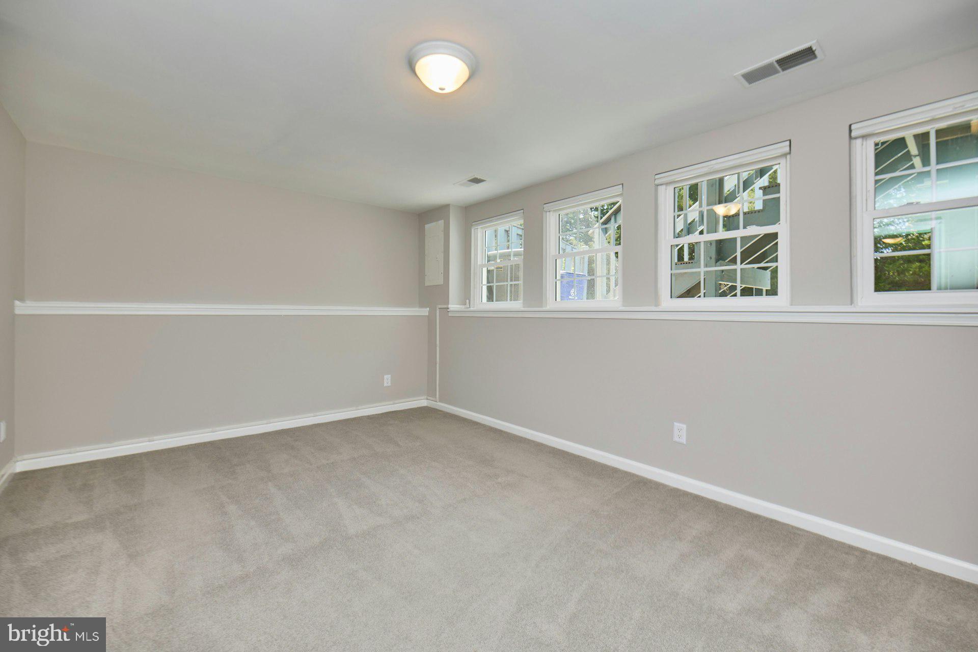 GREENHILL CROSSING - Residential Lease