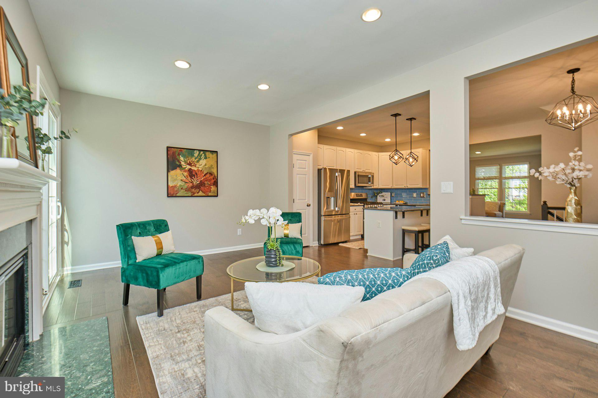 GREENHILL CROSSING - Residential Lease